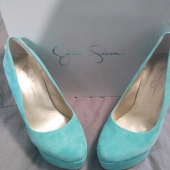 High heels - Picture 4 of 16